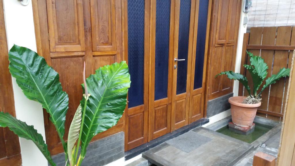 Ndalem Mj Homestay Yogyakarta Exterior foto