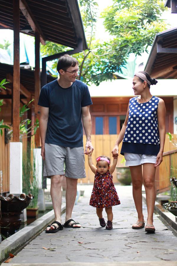 Ndalem Mj Homestay Yogyakarta Exterior foto