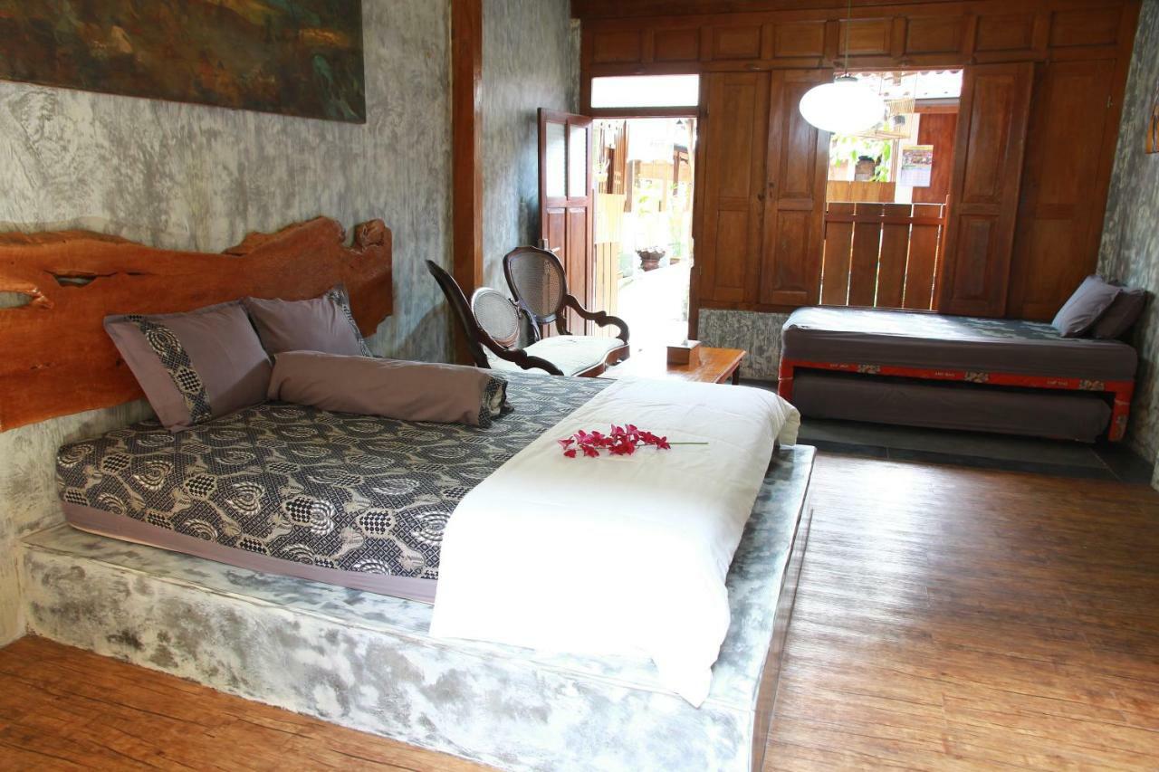 Ndalem Mj Homestay Yogyakarta Exterior foto